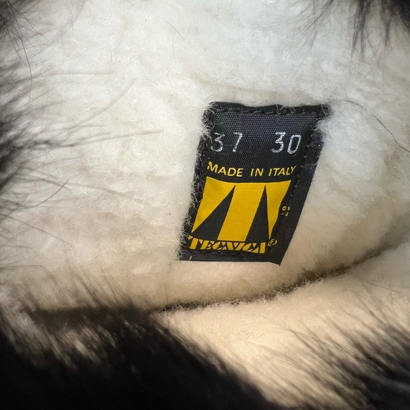 Tecnica Fur Boots Womens US 6.5 Euro 37 Black Eskimo Aztec Ski Made in Italy - Picture 6 of 13